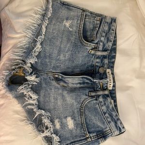 Bullhead jean shorts